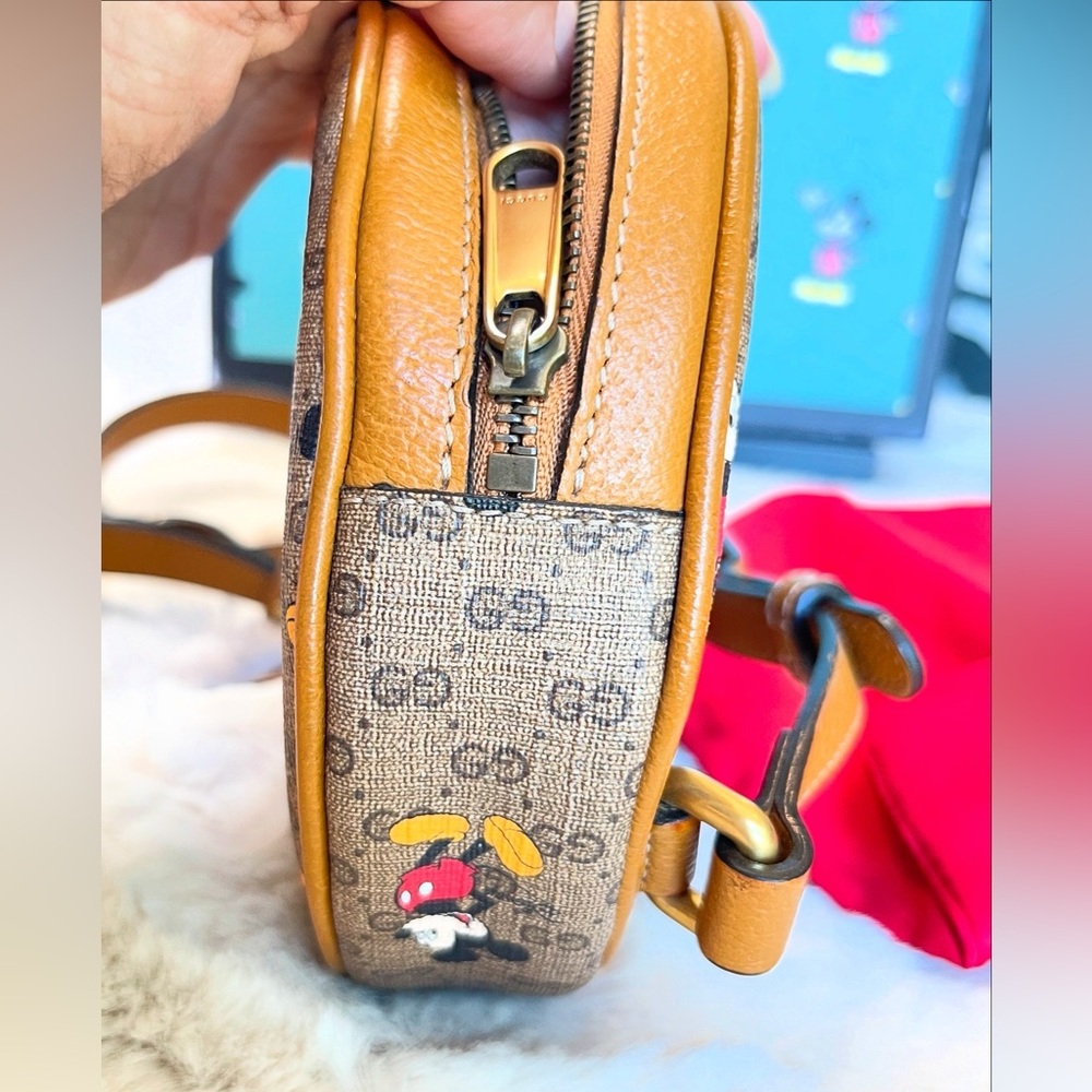 Gucci x Disney Micro GG Supreme Round Mickey Mouse Backpack - Picture 14 of 16